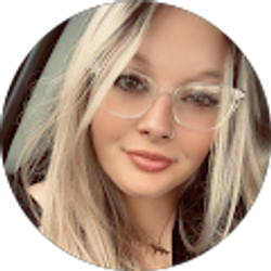 Profile photo of Elizabeth Carter