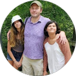 Profile photo of Ana Lynch