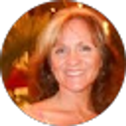 Profile photo of Deanna Lukens