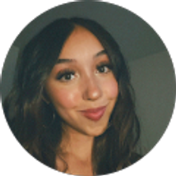 Profile photo of Naiya Burgraff