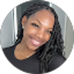 Profile photo of Rae - Nichole