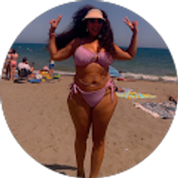 Profile photo of Nicole Dunn