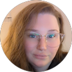 Profile photo of Zoey Halston