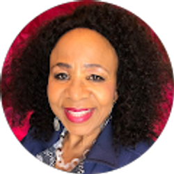 Profile photo of Roz Okeke