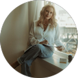 Profile photo of Lisa Dunlap