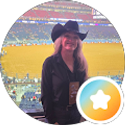 Profile photo of lynn houle
