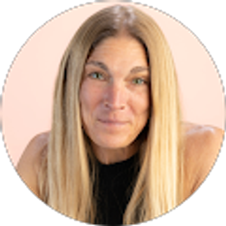 Profile photo of Jennifer Foege