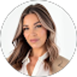 Profile photo of Raquel Schwahn