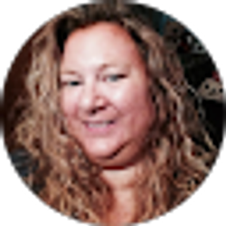 Profile photo of Stephanie Barr