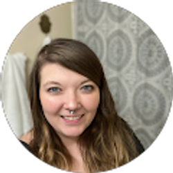 Profile photo of Courtney Taylor