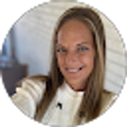 Profile photo of Mandy Creppel