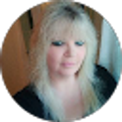 Profile photo of Linda Crabtree