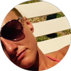 Profile photo of Valerie Flowers