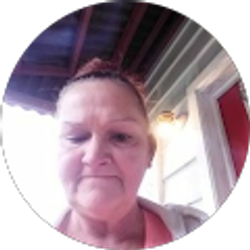 Profile photo of Lesa Marinelli