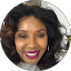 Profile photo of Laura Gans