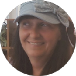 Profile photo of christina hardy