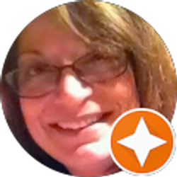 Profile photo of Nina Lawrenson