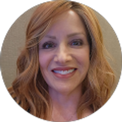 Profile photo of Shannon Ralph