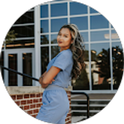 Profile photo of Sandy Dinh
