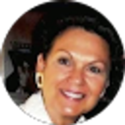 Profile photo of Carolyn Sanders