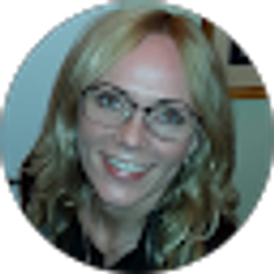 Profile photo of Anna Walerys