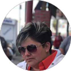 Profile photo of Claudia Martinez