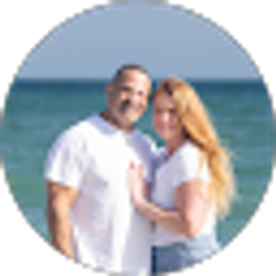 Profile photo of Carrie Proenza