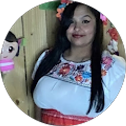 Profile photo of Nikki Nikki