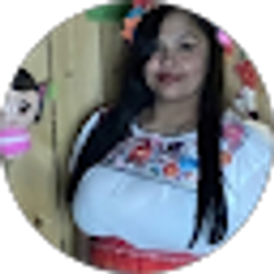Profile photo of Nikki Nikki