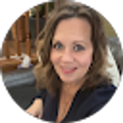 Profile photo of Vicki Thompson