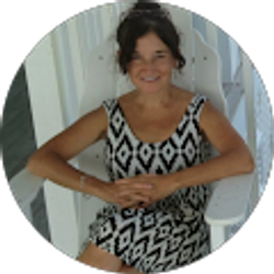 Profile photo of Heather Graham