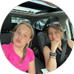 Profile photo of Laura