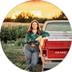 Profile photo of Taylor Petersen