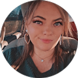 Profile photo of Courtney Sanchez