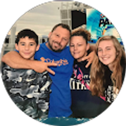 Profile photo of Laura Anderson