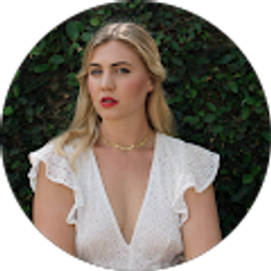 Profile photo of Elise Engles