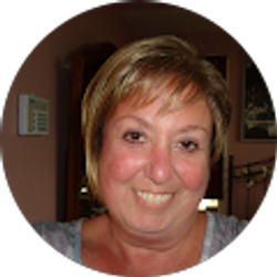 Profile photo of Mary Fanelli