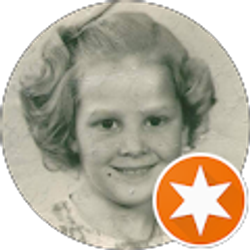 Profile photo of Sharon Holloway