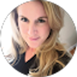 Profile photo of sarah stakes