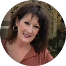 Profile photo of Debbie Johnson