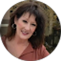 Profile photo of Debbie Johnson