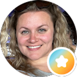 Profile photo of Heidi Adams