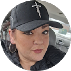 Profile photo of Jenni Cavazos