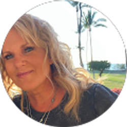 Profile photo of Tracy Viggers