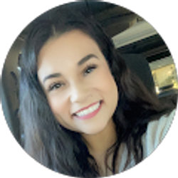 Profile photo of Yesenia Fielder