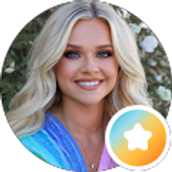 Profile photo of Lindsay Jones