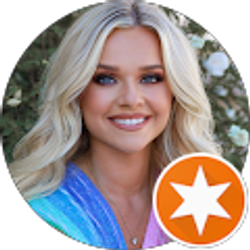 Profile photo of Lindsay Jones