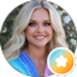 Profile photo of Lindsay Jones
