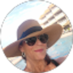 Profile photo of Liz Locke