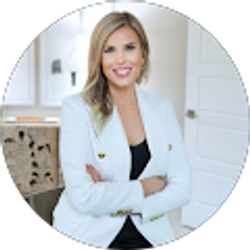 Profile photo of Lindsay Gibson